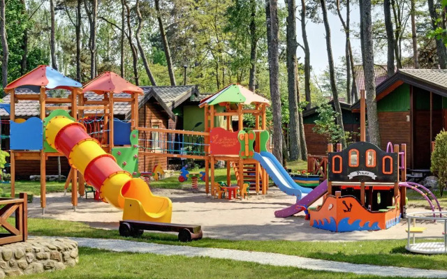 Ośrodek Wczasowy Leśny Resort Mielno
