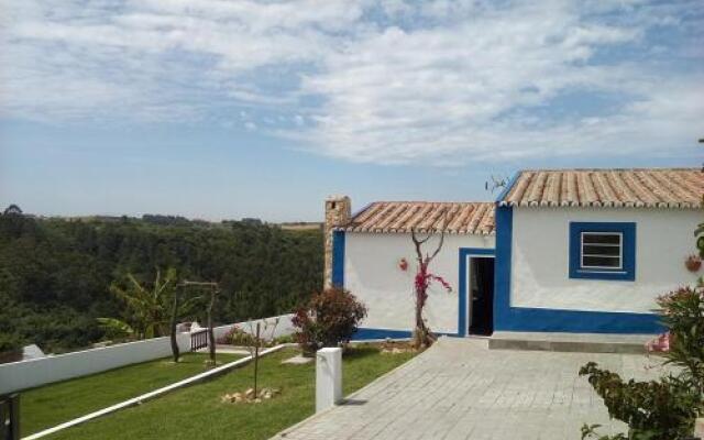 Casa Azul Da Relva, Com Piscina