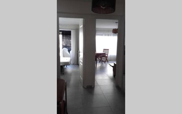 Port Vauban appartement F3 refait à neuf
