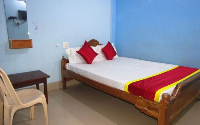 Goroomgo Star Lodge Puri