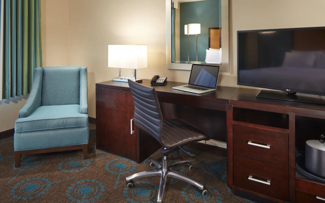 Hampton Inn Mission Valley [Ex Ramada Plaza]
