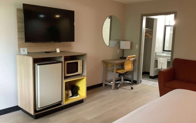 Days Inn Kingdom City