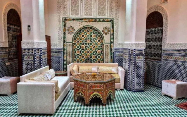 Dar La Bague De Kenza