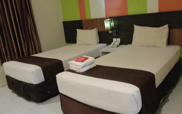 Pose In Hotel Yogyakarta