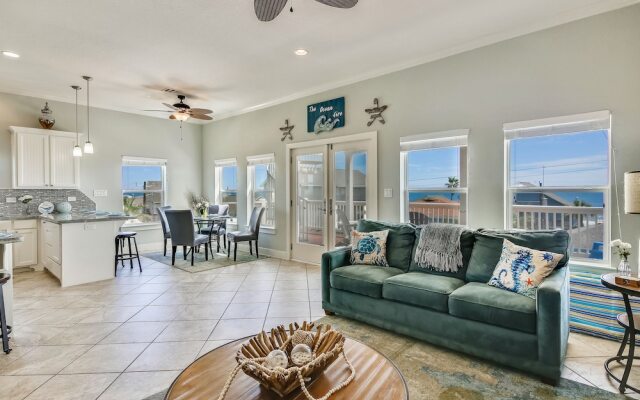 The Ocean Aire 3 Bedroom Home