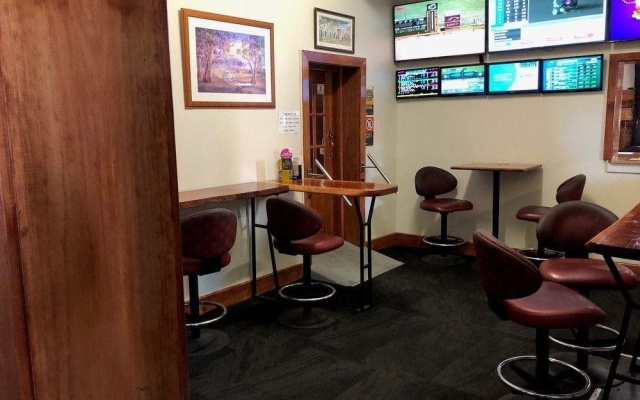 The Horse & Jockey Hotel – Restaurant – Singleton