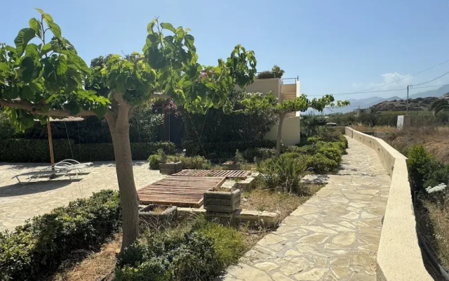 Elegant, Modern With Shared Swimming Pools