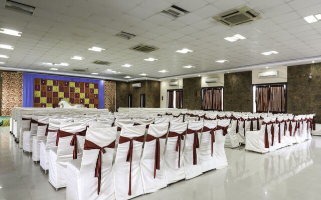OYO 16083 Athidi Grand