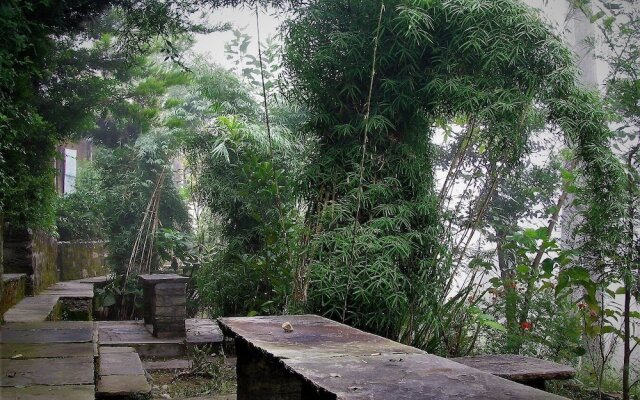 Ayush Guest House