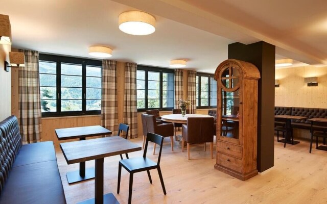 Eiger View Alpine Lodge