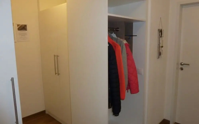 Hohe Lith 4.09 Modern Retreat