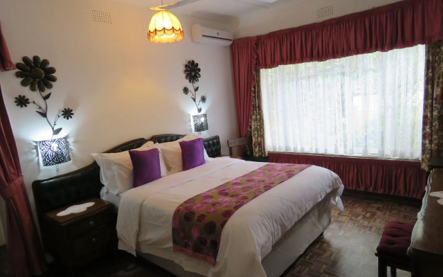Parrot Lodge