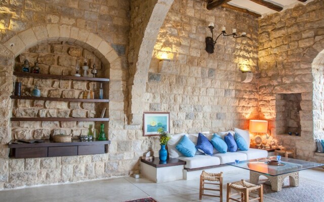 Beyt El Jabal Guest House - Der el Qamar