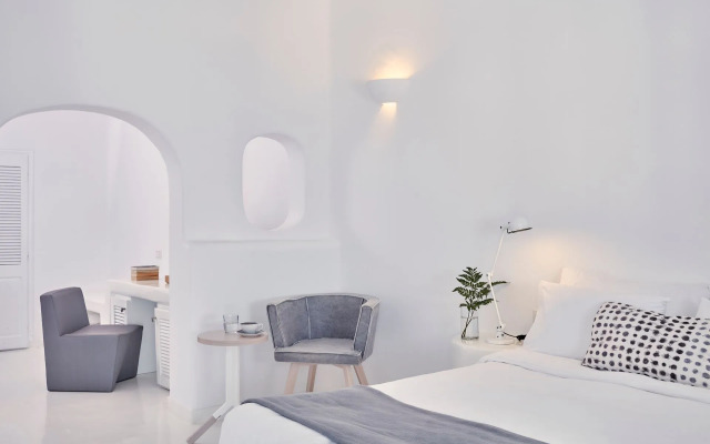 Cliff Side Suites