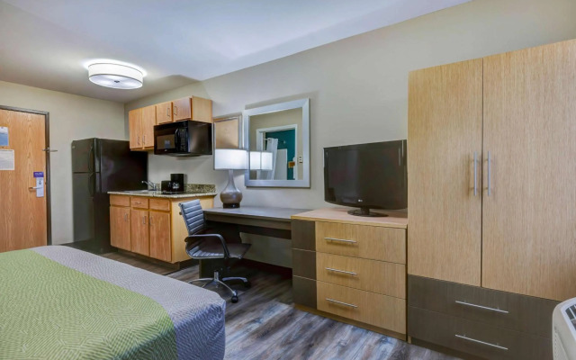 Studio 6 Lenexa, KS - Overland Park