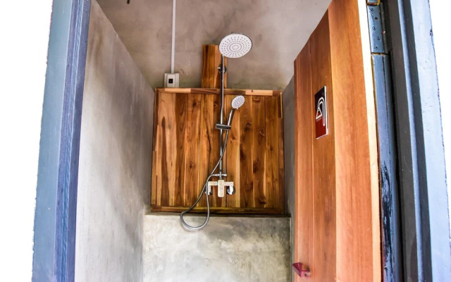 Mad Monkey Luang Prabang