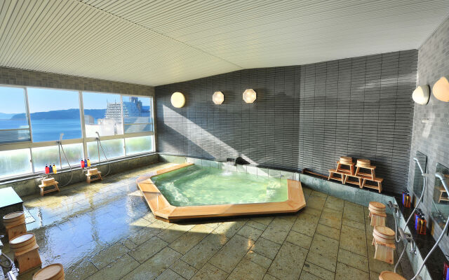 Onsen Hostel Hinoemi