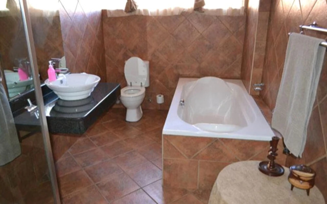 Jacaranda Lodge
