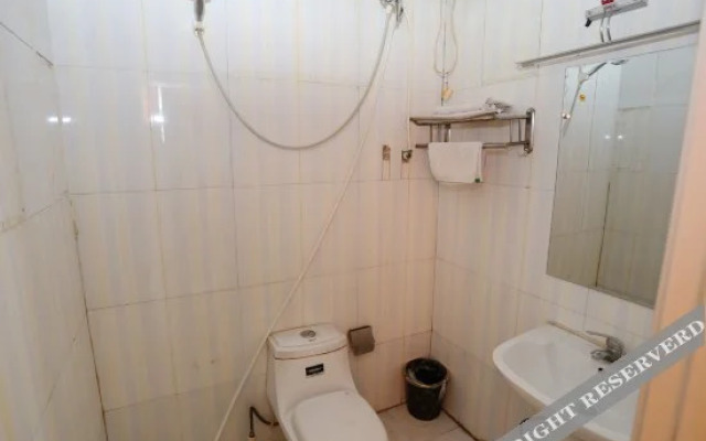 Yixin Hotel