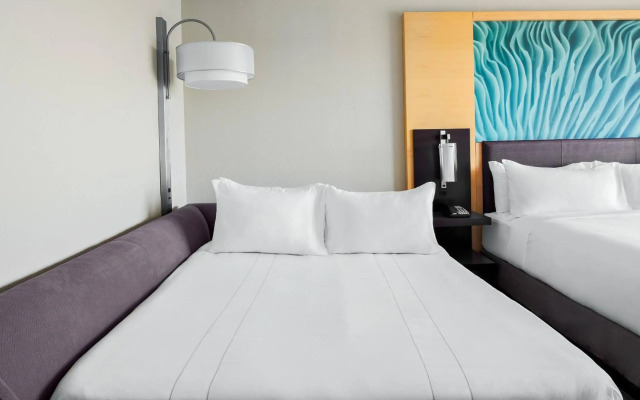Boca Raton Marriott at Boca Center