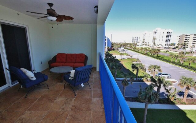 Oceanwalk 18-406 Apartment 2