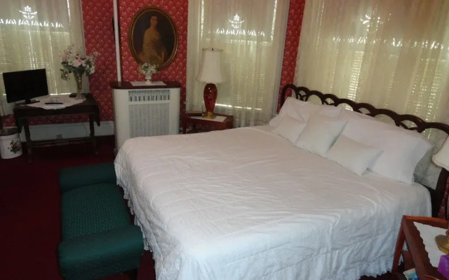 Victorian Inn B&B