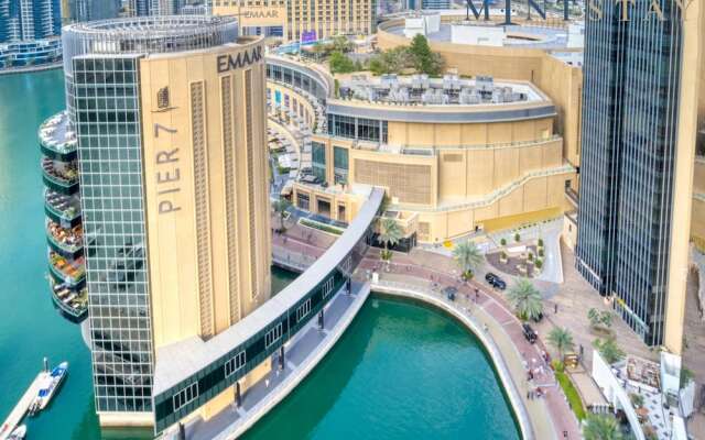 Exclusive 2BR Apt With Superb Balcony Marina Views