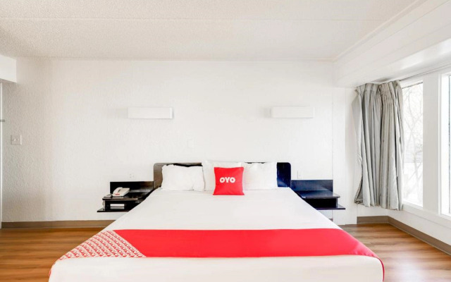 OYO Hotel Houston Katy Freeway