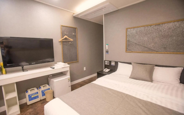 Hotel Major 2