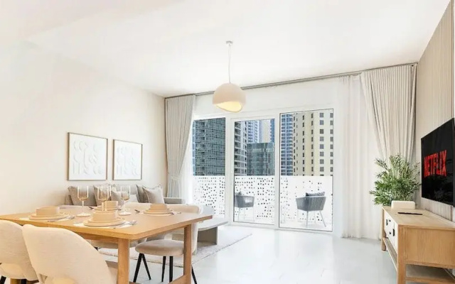 LUX  The JBR Garden View Suite