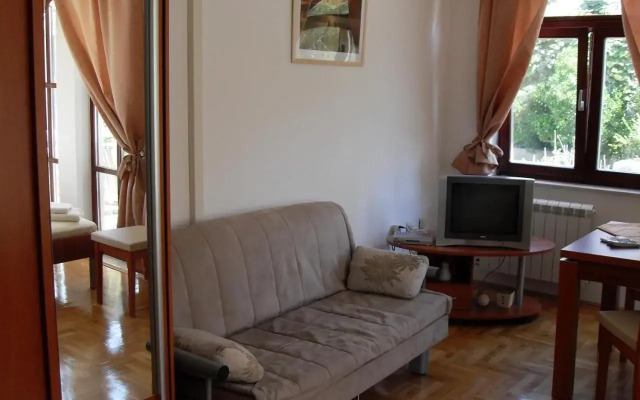 Villa Nada Apartments