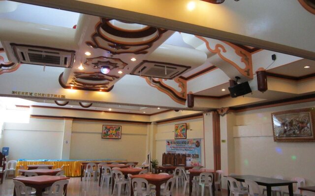 Golden Stallion Suites