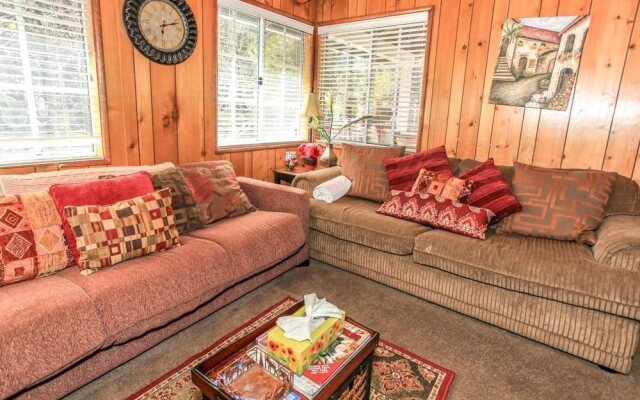 Apples Delight by Big Bear Cool Cabins