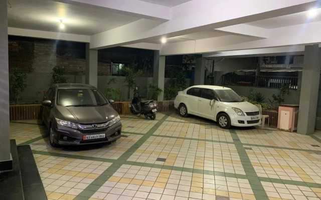 Hotel Mansarovar Luxury Business Hotel