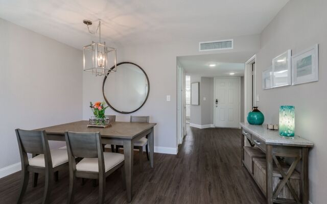 Vista Verde East by Vtrips