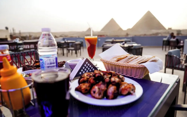 Pyramids Hotel
