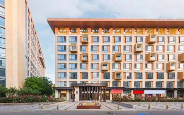 Full season Beijing Zhongguancun Life Sciences Park