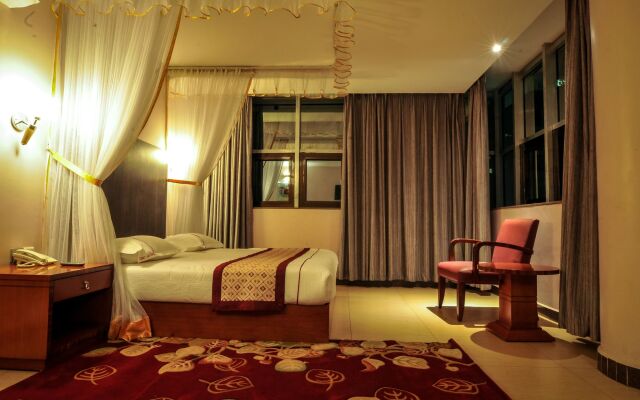 Russel Hotel