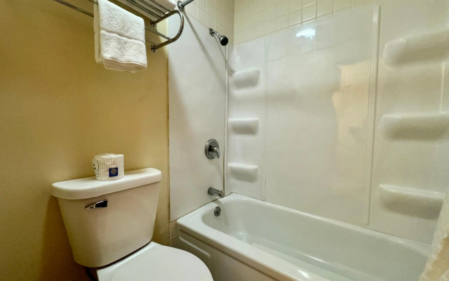 FairBridge Inn Express Hiawatha