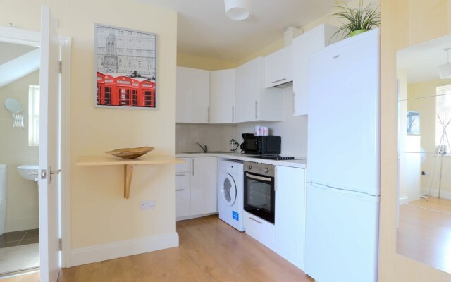 Beautiful Studio Flat in Harrow 42c