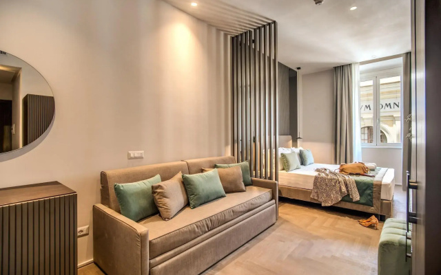 Hotel 77 Seventy-Seven