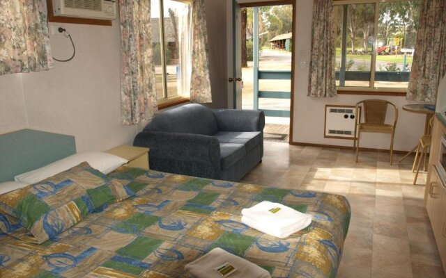 Cowra Holiday Park