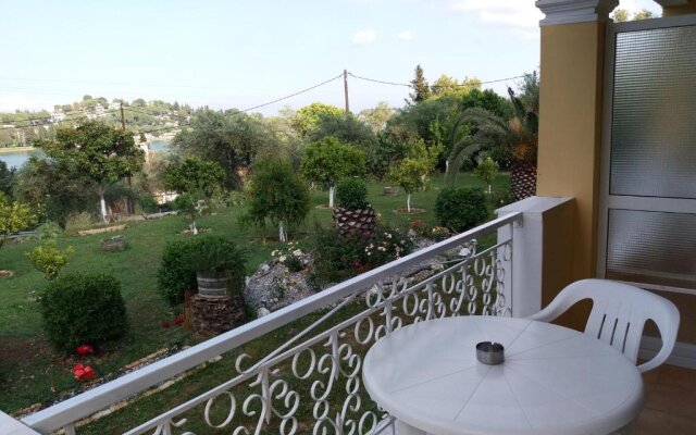 Athineos Apartments