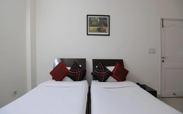 Mehra Residency at the Airport – Guest Rooms – Delhi