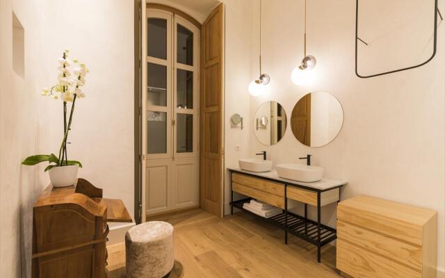 VEINTIUNO Emblematic Hotels - Adults Only