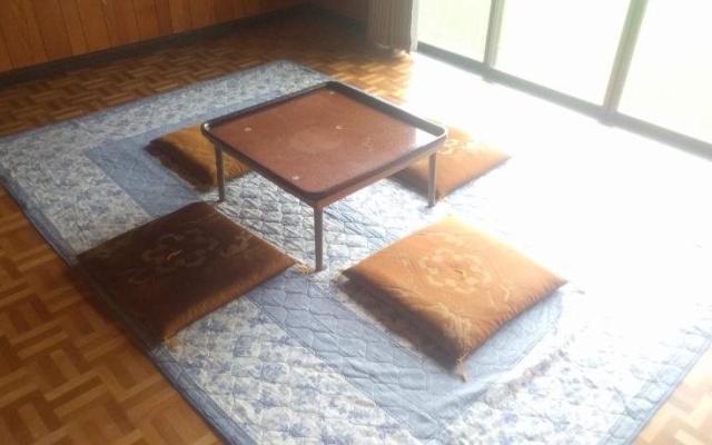 Tomosanchi Guest House in Farm Village - Hostel – Guest Rooms – Azumino