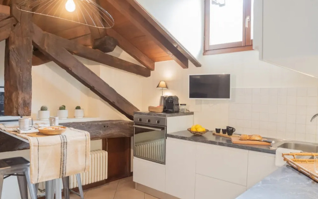 Plinio 10 in Como With 2 Bedrooms and 2 Bathrooms