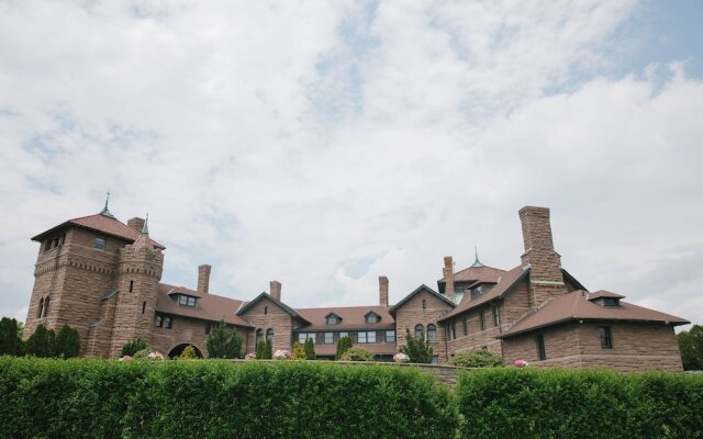 Oceancliff Resort I & II