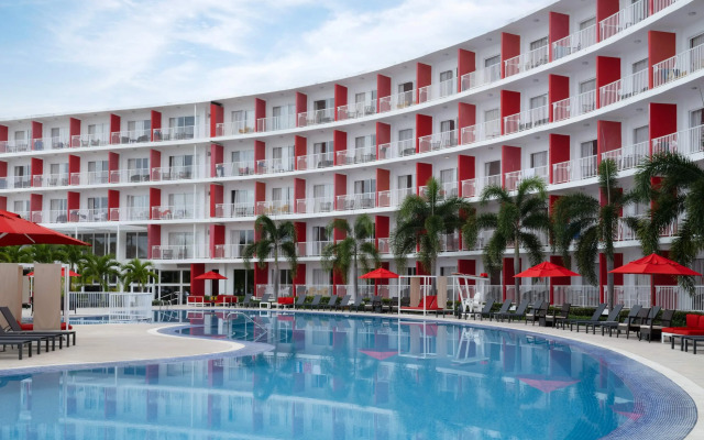 Grand Decameron Cornwall Beach, A Trademark All-Inclusive Resort