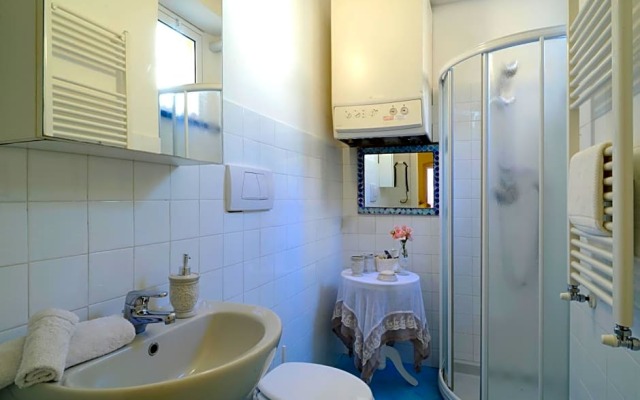 B&B Corallini